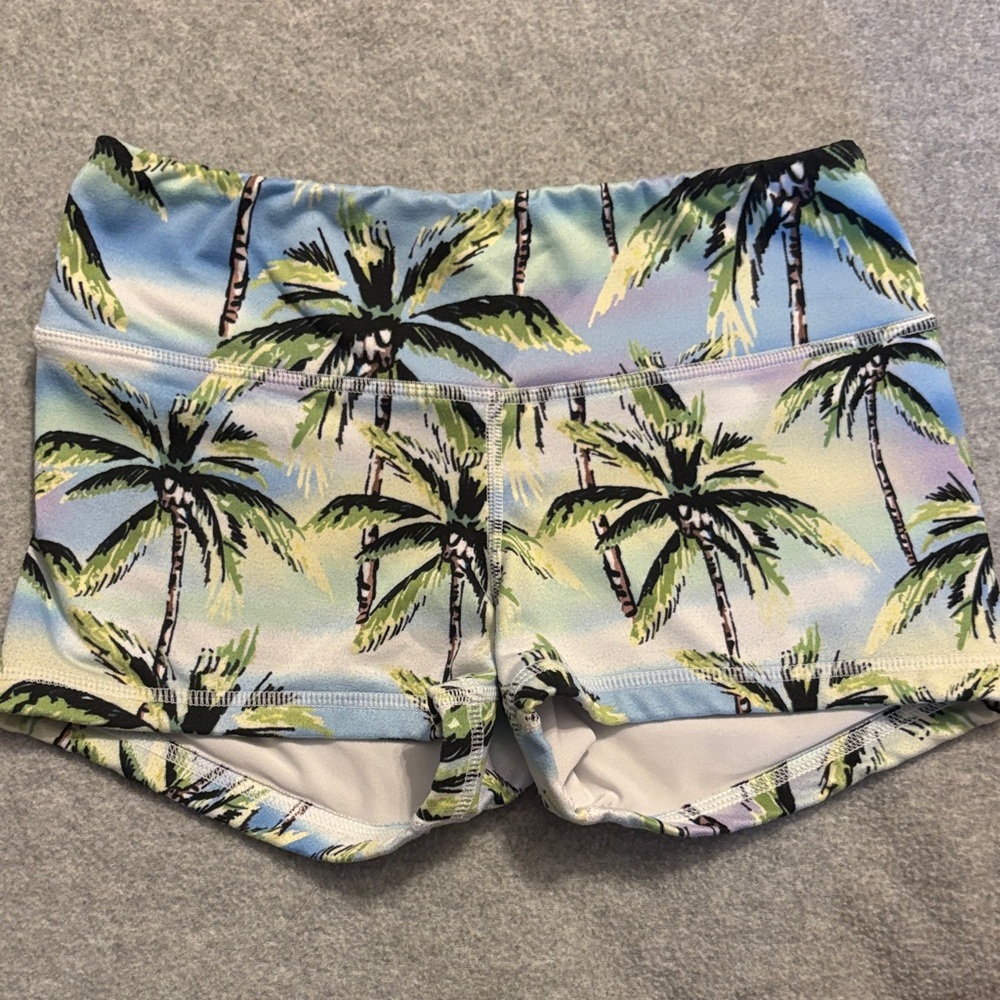 Fleo Palm Paradise Women's Athletic Shorts